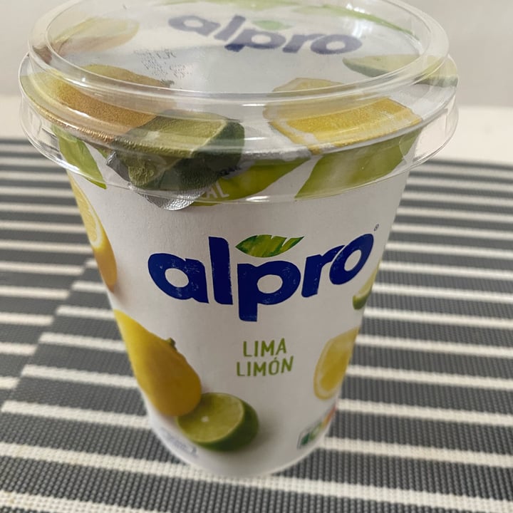 photo of Alpro Yogur lima Limón shared by @neil on  03 Jun 2023 - review