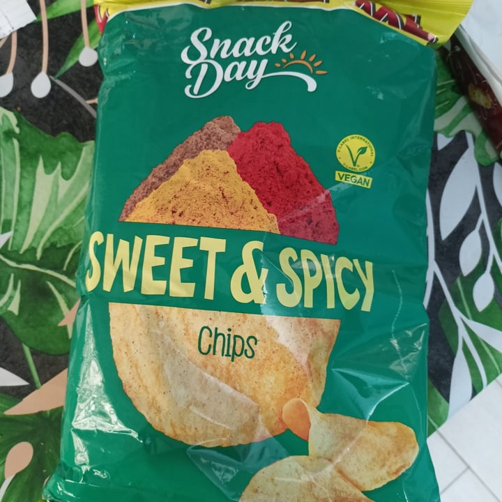 photo of Snack Day sweet & spicy chips shared by @lisaduepuntozero on  17 May 2023 - review