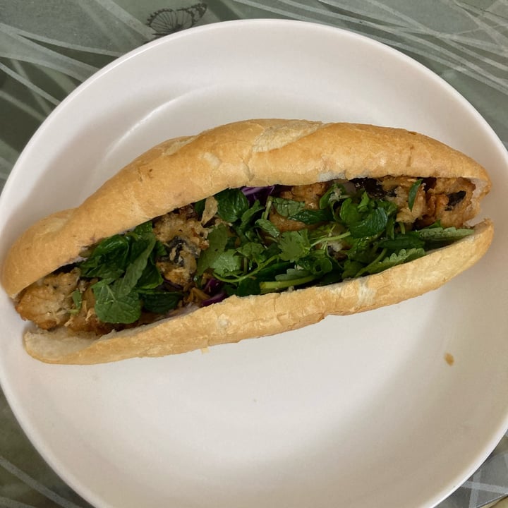 photo of Vegan Banh Mi Tofu Banh Mi shared by @grumpycat on  03 Feb 2023 - review