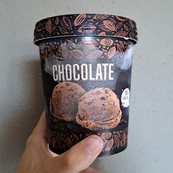 photo of Hacendado Helado de Chocolate shared by @penoucos on  31 May 2023 - review