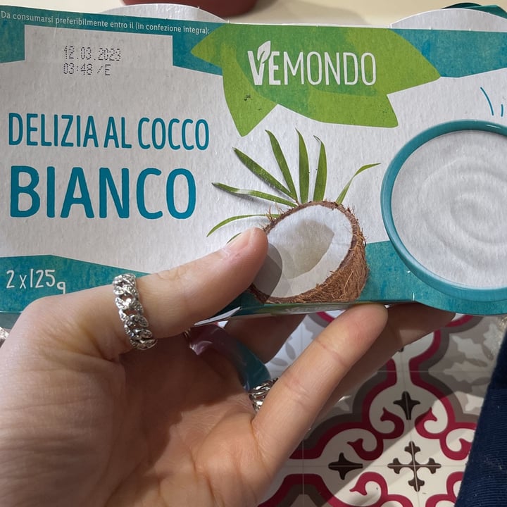 photo of Vemondo Delizia al cocco bianco shared by @zombieinblack on  08 Mar 2023 - review