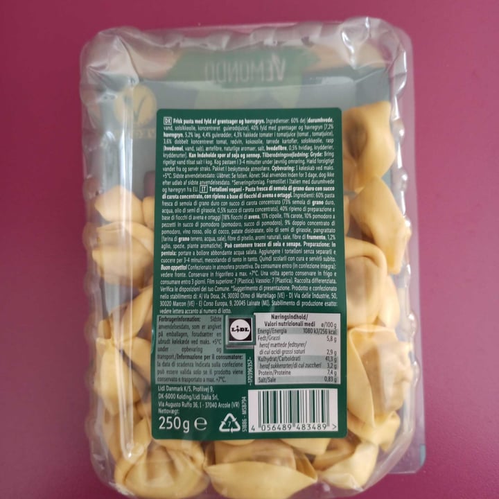 photo of Vemondo vegan tortelloni with meat alternative filling shared by @mary1976v on  27 Jan 2023 - review