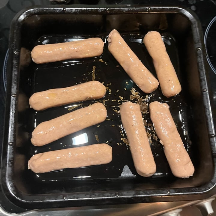 photo of Richmond 8 meat-free sausages shared by @gabriellademartino on  01 Jan 2023 - review