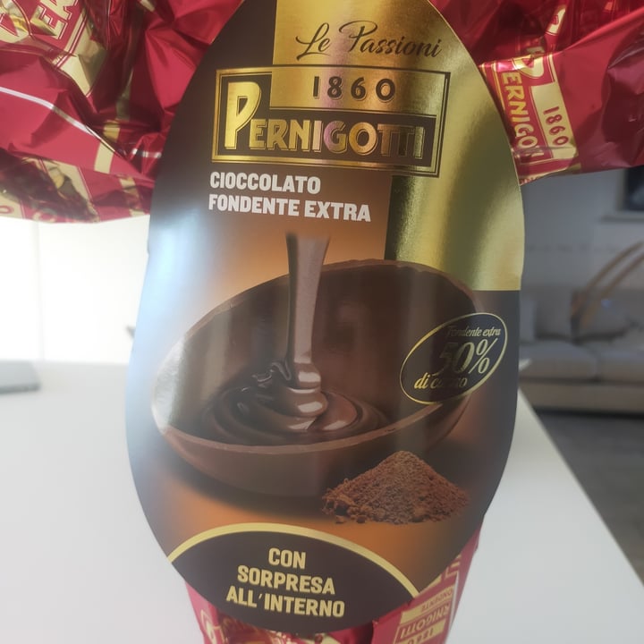 photo of Pernigotti 1860 uovo di cioccolato fondente shared by @nightmarebeforeveg on  11 Apr 2023 - review