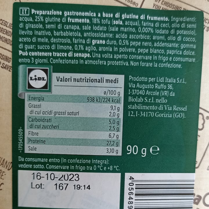 photo of Vemondo affettato vegetale gusto salame shared by @chiaramarena on  04 Aug 2023 - review