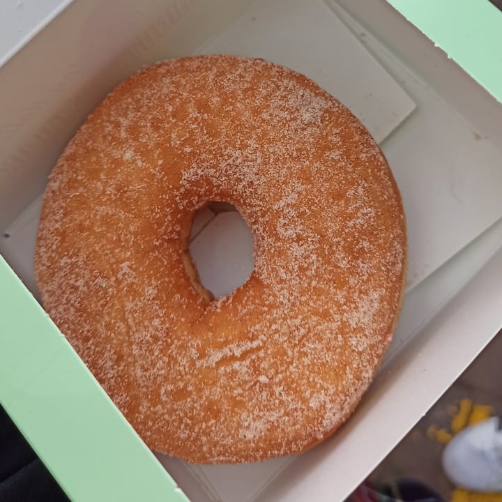 photo of Doughnut Time put a ring on it shared by @frenchveganfoodie on  04 May 2023 - review