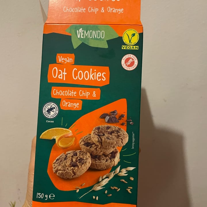 photo of Vemondo Vegan Oat Cookies Chocolate Chips & Orange shared by @marirubbino on  06 Jan 2023 - review