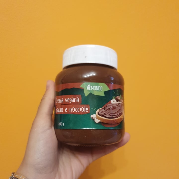 photo of Vemondo Crema  spalmabile nocciole e cacao shared by @lucri on  10 Aug 2023 - review