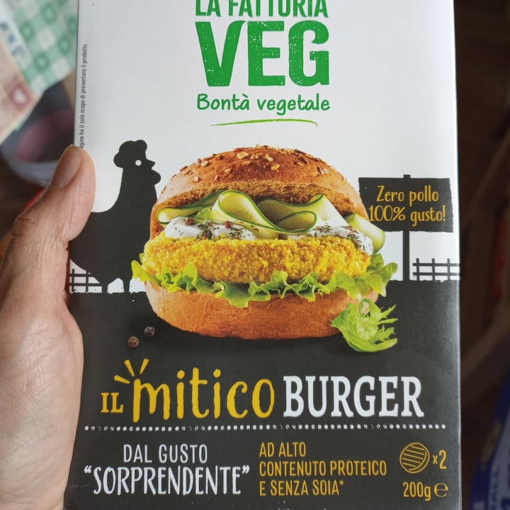 photo of la fattoria veg Burger Zero Pollo 100% Gusto , No OGM, No Glutine ,no Soia shared by @iosonosoloio on  03 Jun 2023 - review