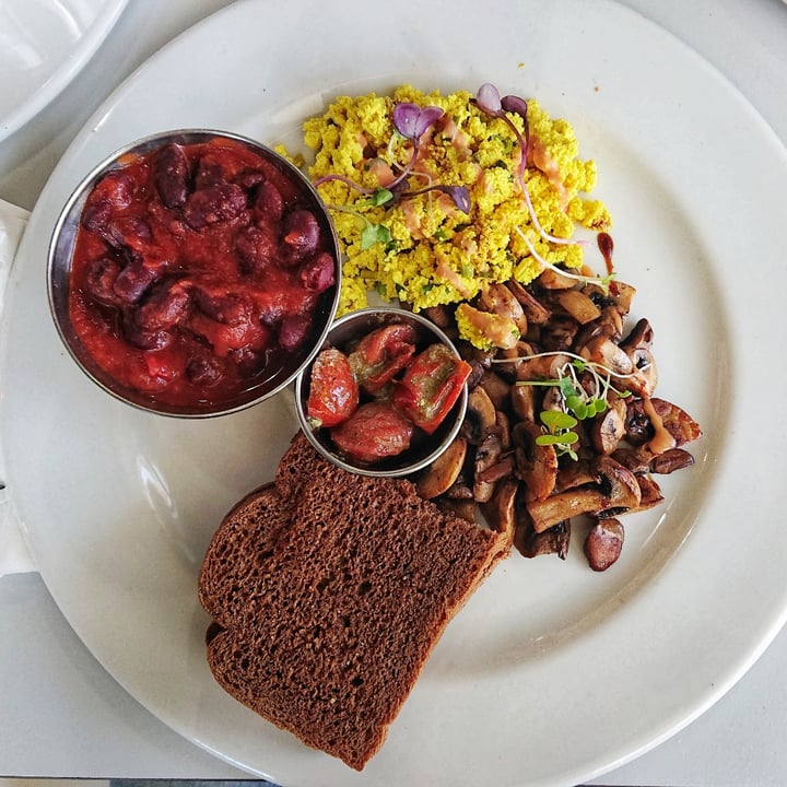 cafe billi bi Greenstone Park, Johannesburg, South Africa Vegan Fry Up  Review | abillion