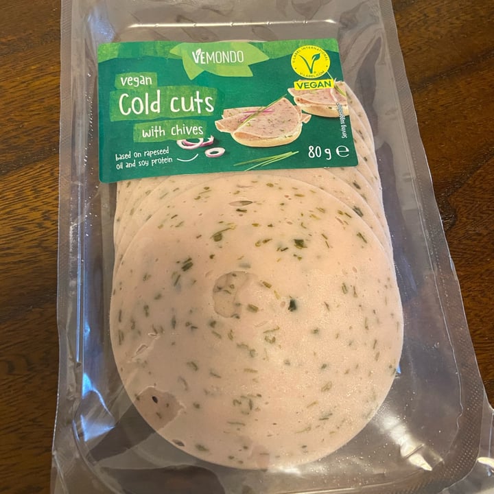 photo of Vemondo cold cuts with chives shared by @giuliat on  07 Aug 2023 - review