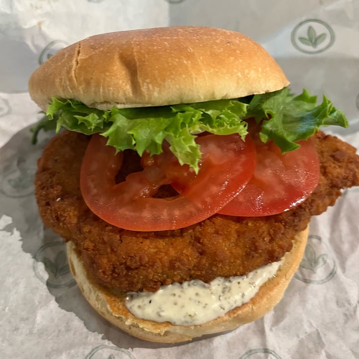 photo of Plant Power Fast Food Crispy Chicken Sandwich shared by @sheppsk on  07 Apr 2023 - review