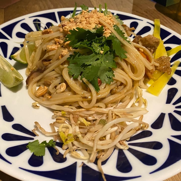 photo of Flax&Kale Pad thai de 'pollo' shared by @irenevegan on  26 Feb 2023 - review