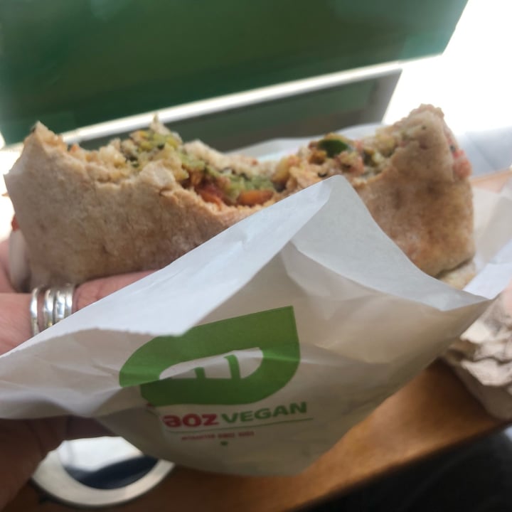 photo of Maoz Vegetarian Falafel Sandwich shared by @parentesigraffa on  17 Mar 2023 - review