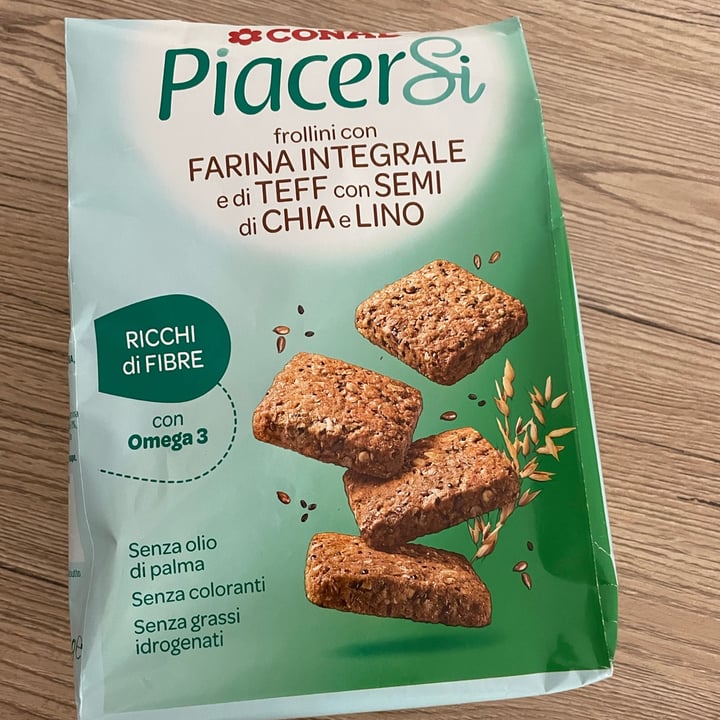 photo of Piacersi | Conad Frollìni con farina integrale e di teff con semi di chia e lino shared by @keerah on  13 Aug 2023 - review