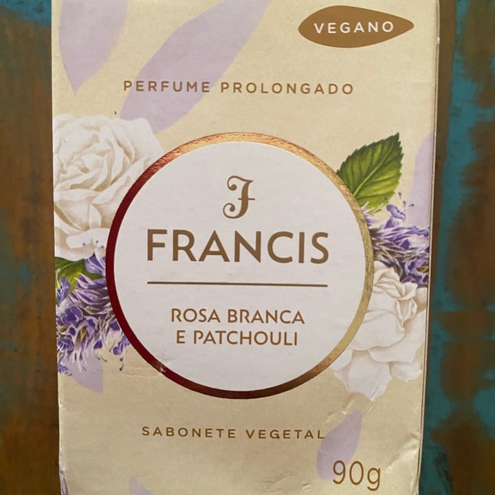 photo of Francis Francis - romã E Pimenta rosa shared by @anapaula2022 on  29 May 2023 - review