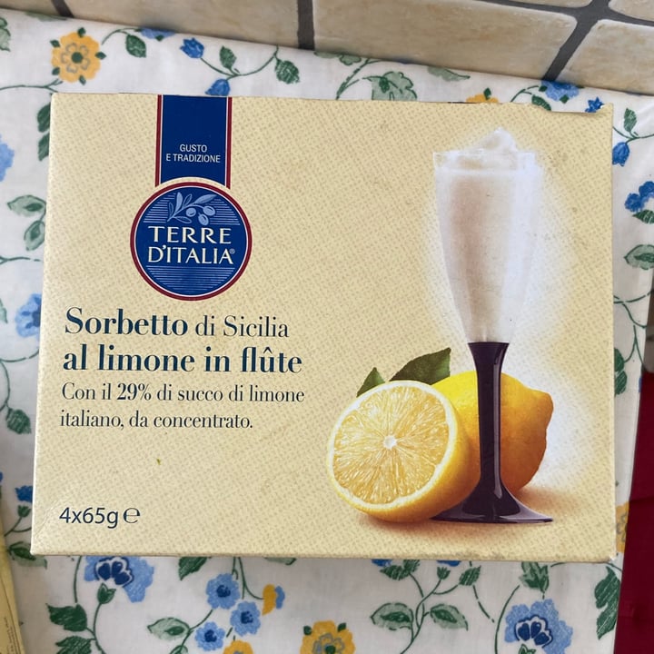 photo of Terre d'Italia Sorbetto di Sicilia al limone shared by @flasol on  17 Jun 2023 - review