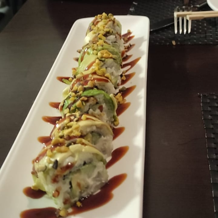 photo of Asia Fusion Sushi Vegan Cheese Roll Con Pistacchio shared by @alicevee on  19 Feb 2023 - review