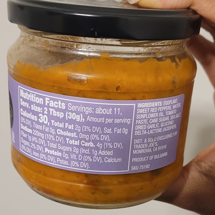 photo of Trader Joe's Eggplant Garlic Spread with Sweet Peppers shared by @theveglife on  15 Aug 2023 - review