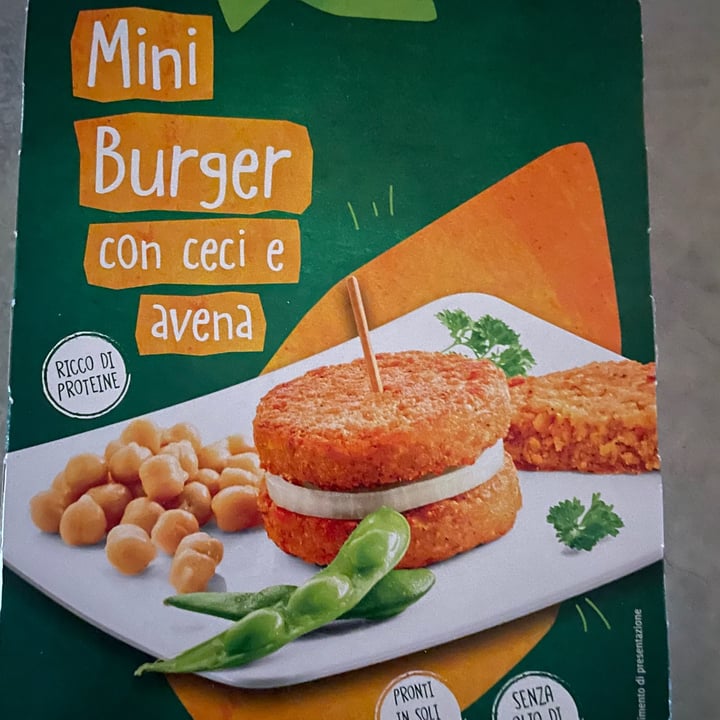 photo of Vemondo mini burger avena e ceci shared by @cristinavanazzi on  31 May 2023 - review