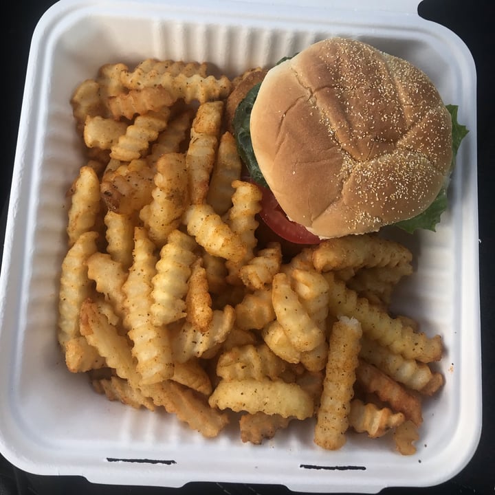 photo of Can't Believe It's Vegan noFish Sandwich shared by @arronlee on  05 Mar 2023 - review