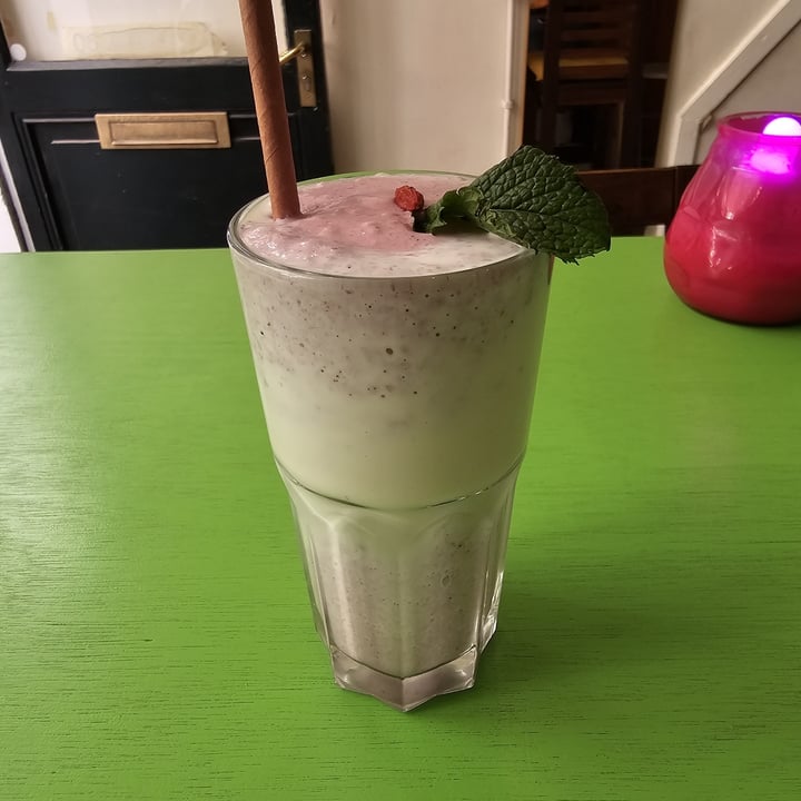 photo of TerraZen Centre coconut smoothie shared by @toko on  20 Jul 2023 - review