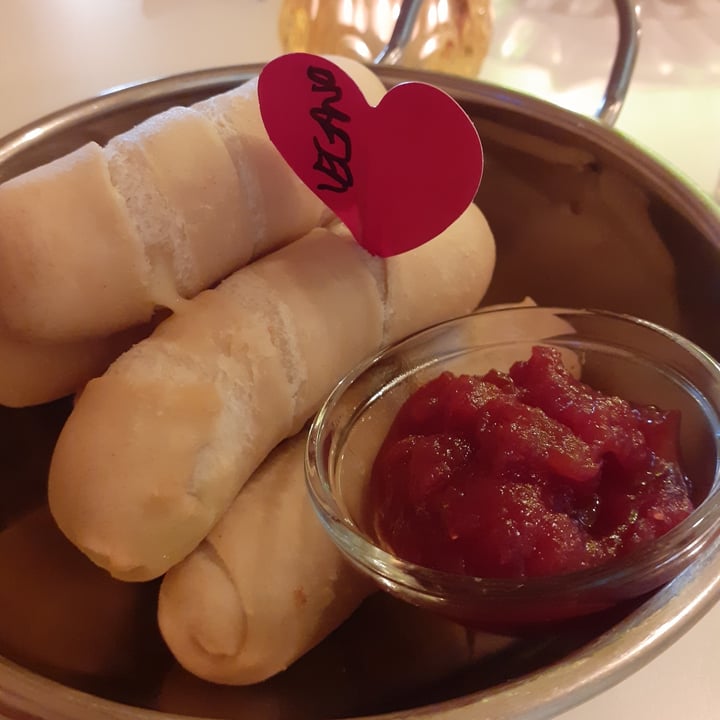 photo of Voodoo Tequeños veganos shared by @pedroparedes on  14 May 2023 - review