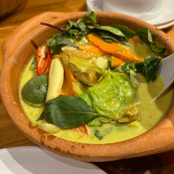 photo of Sawasdee Thai Restaurant Vegan Green Curry shared by @wathoney on  01 Apr 2023 - review