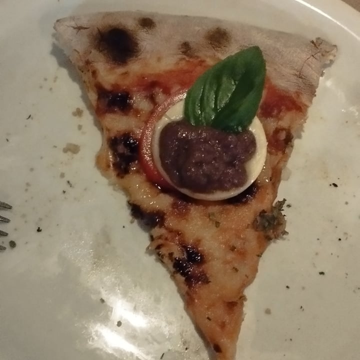 photo of Fratelli Basilico Pizzaria Vegana Pizza Turim shared by @lelelarcher on  13 May 2023 - review