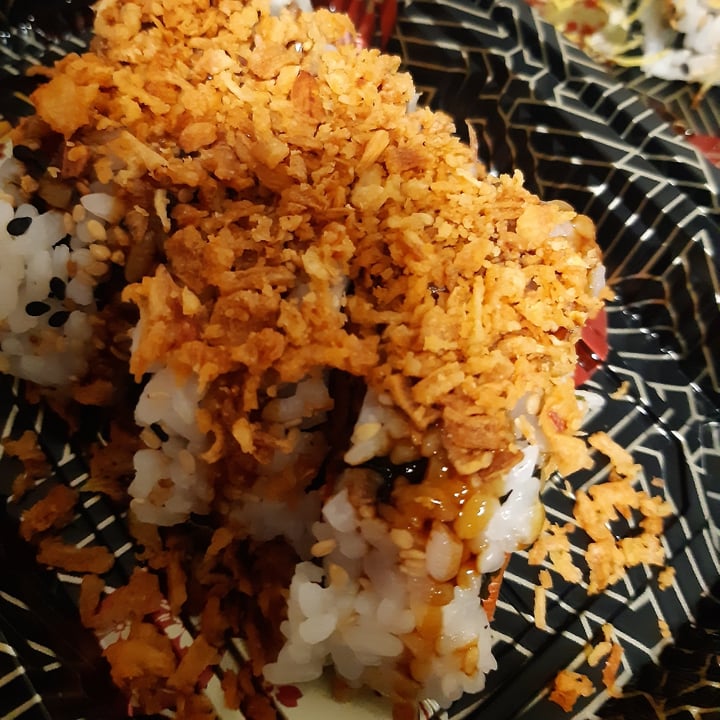photo of Asia Fusion Sushi Crispy Onions Roll shared by @laetitia16 on  15 Jan 2023 - review