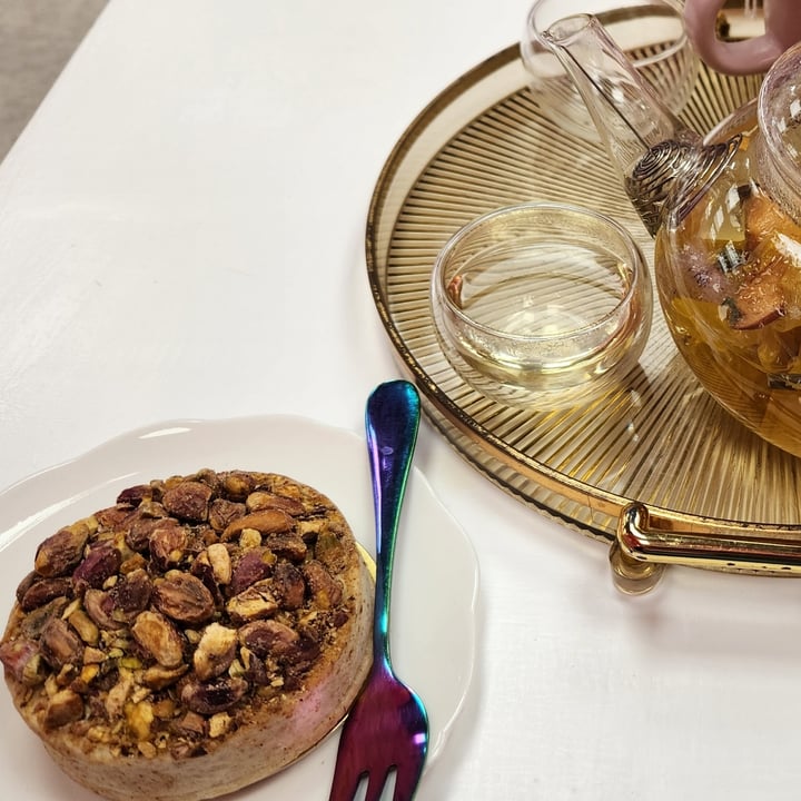 photo of cream.dream Pistachio Tart shared by @charliehenderson01 on  06 May 2023 - review