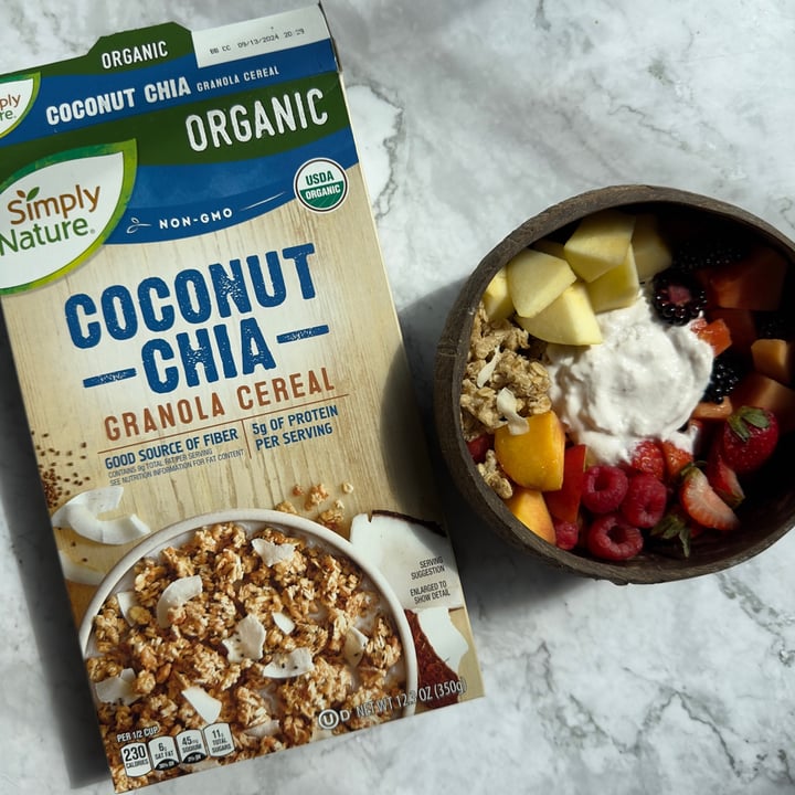 Simply Nature Organic Coconut Chia Seed Granola Cereal Review | abillion