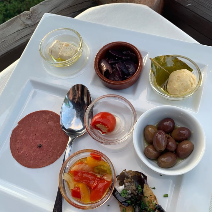 photo of Ristorante Rocca 'Ja Antipasto vegano shared by @chiarapittaccio on  10 Aug 2023 - review