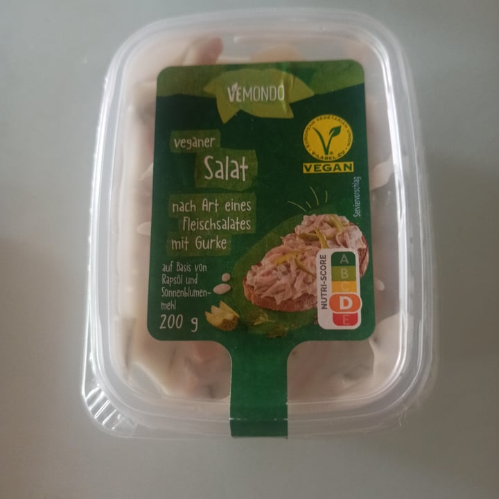 photo of Vemondo Veganer Salat nach Art Fleischsalat mit Gurke shared by @hi-i-am-yana on  29 Jul 2023 - review