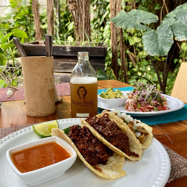 photo of Sirena Morena Tacos shared by @vannyrev on  21 May 2023 - review