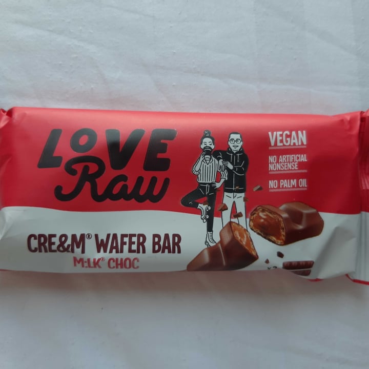 photo of LoveRaw Cream Wafer Bar Milk Choc shared by @gemmaveg on  28 Jul 2023 - review