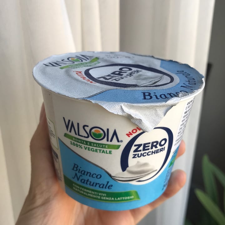 photo of Valsoia yogurt bianco naturale zero zuccheri shared by @eml on  16 Aug 2023 - review