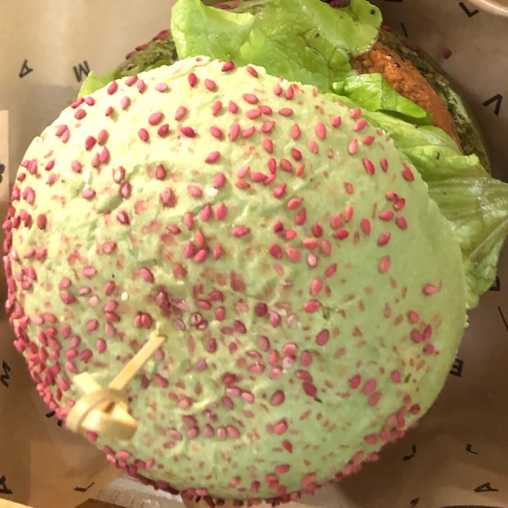 photo of Flower Burger Elf Burger shared by @vittoria19 on  20 Jan 2023 - review