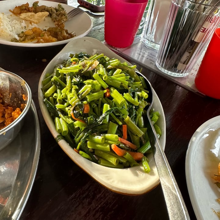photo of Bollywood Veggies Wok Fried Farm Harvest shared by @dafnelately on  11 May 2023 - review