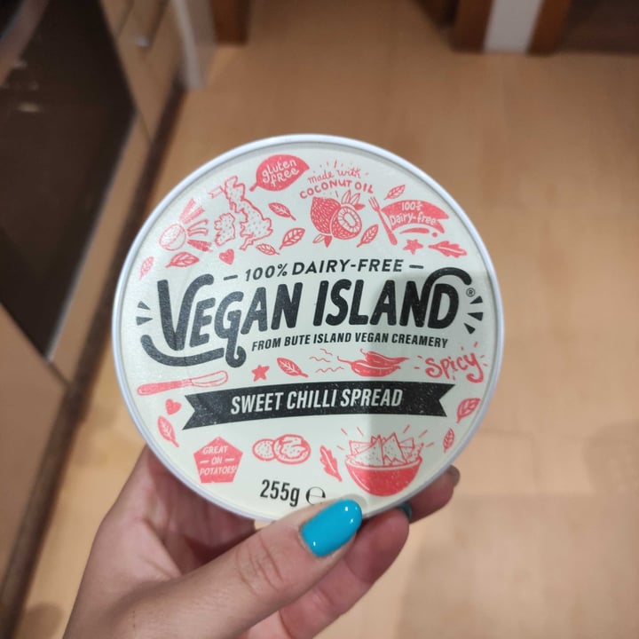 photo of Vegan Island Dairy Free Spread sweet chili shared by @paulg21 on  12 Feb 2023 - review