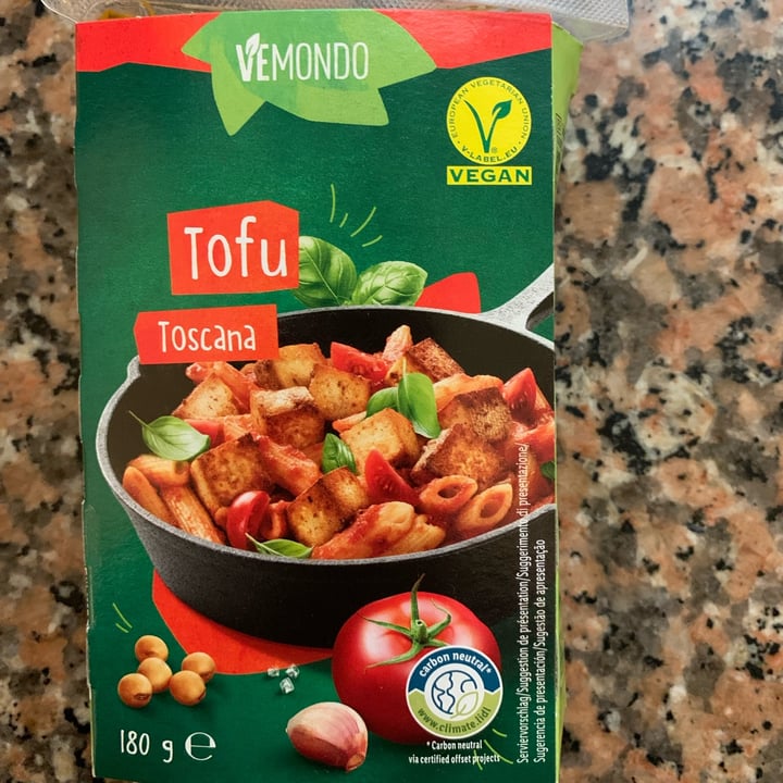 photo of Vemondo Tofu toscana shared by @pablopsicoveggy on  29 Jan 2023 - review