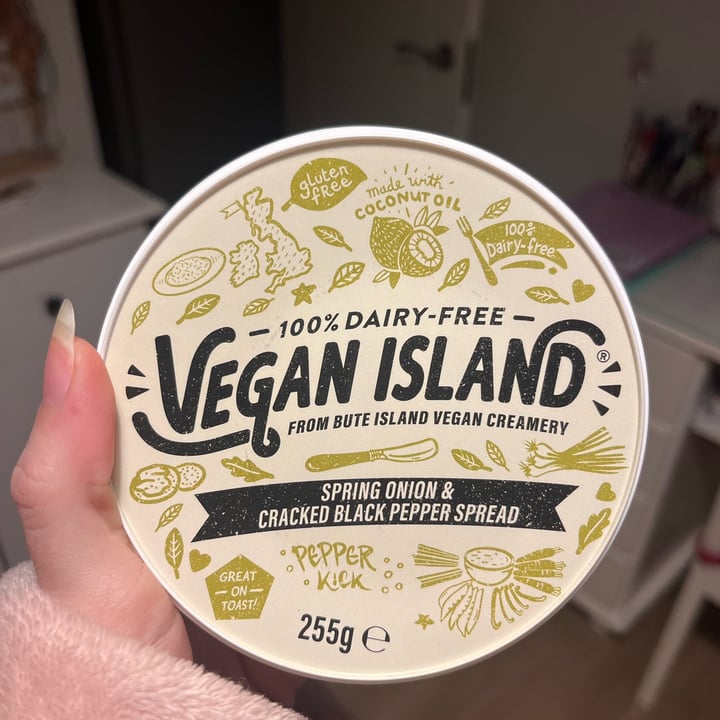 photo of vegan island dairy free spread shared by @elenaxgr on  26 Jan 2023 - review