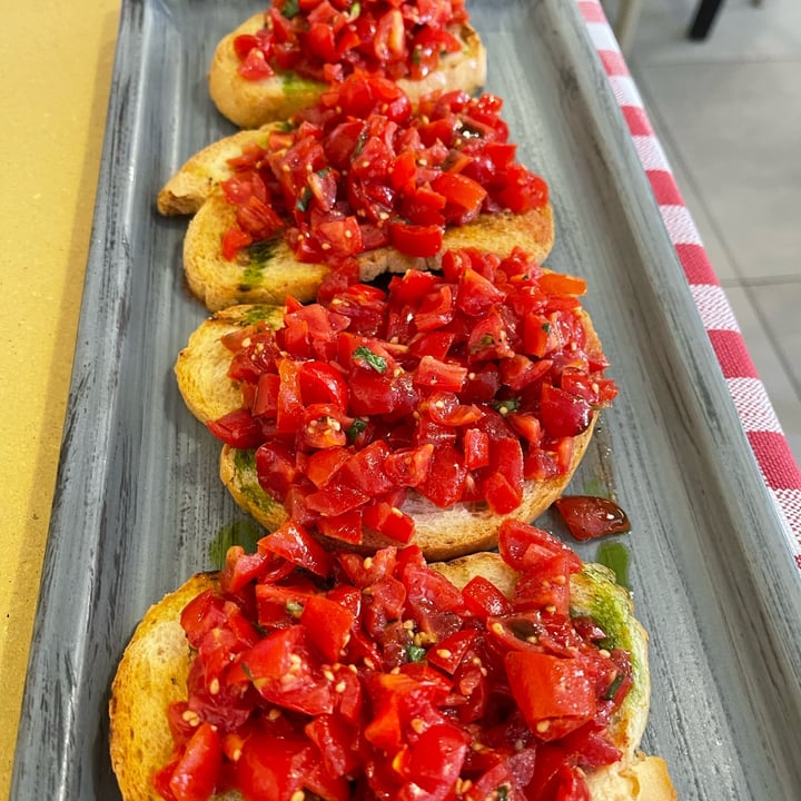 photo of Trattoria del Tempo Buono Bruschette Al Pomodoro shared by @rollino on  26 Jun 2023 - review