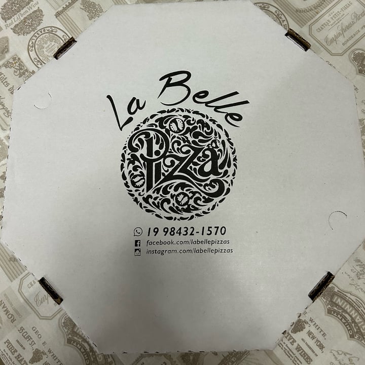 photo of La Belle pizzas Mini Pizza Zucchini shared by @flaveg2022 on  31 Jul 2023 - review