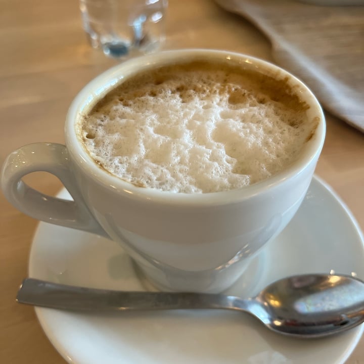 photo of IKEA Cappuccino d’orzo con latte di soia shared by @charlotteauxfraises on  09 Jun 2022 - review