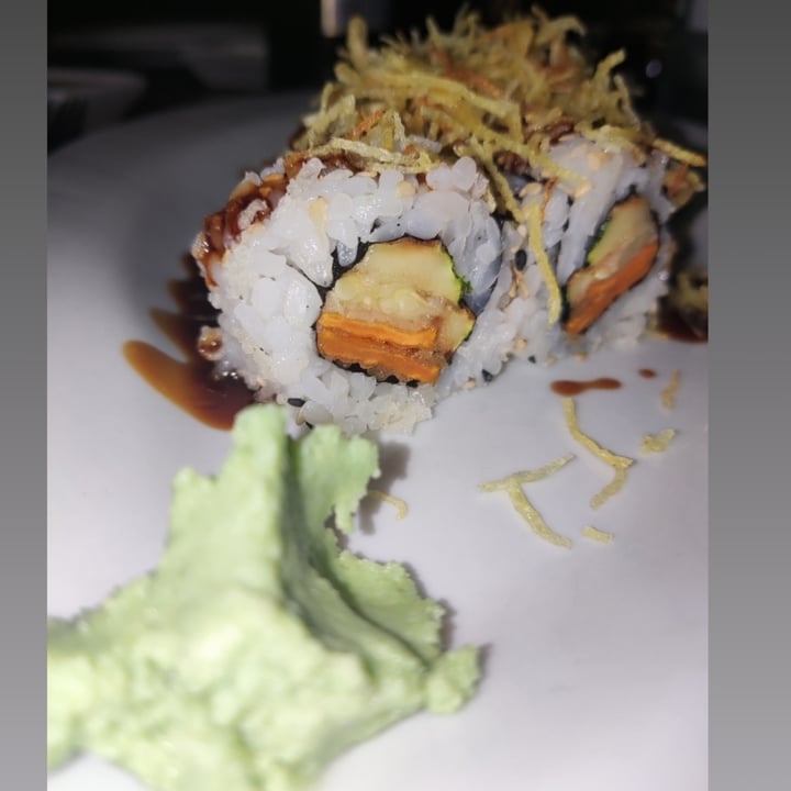 photo of Asia Fusion Sushi Crispy Vegetable Rolls shared by @felika on  09 Jan 2023 - review