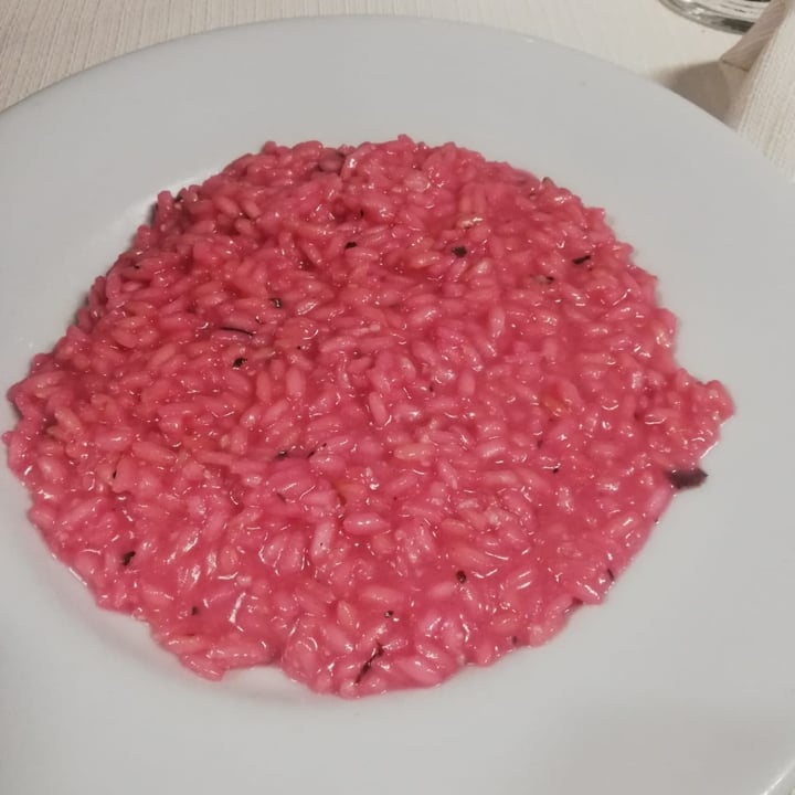 photo of Scuderie del Peschio Risotto al campari mantecato con burro di cacao shared by @davidedisisto on  08 Aug 2023 - review