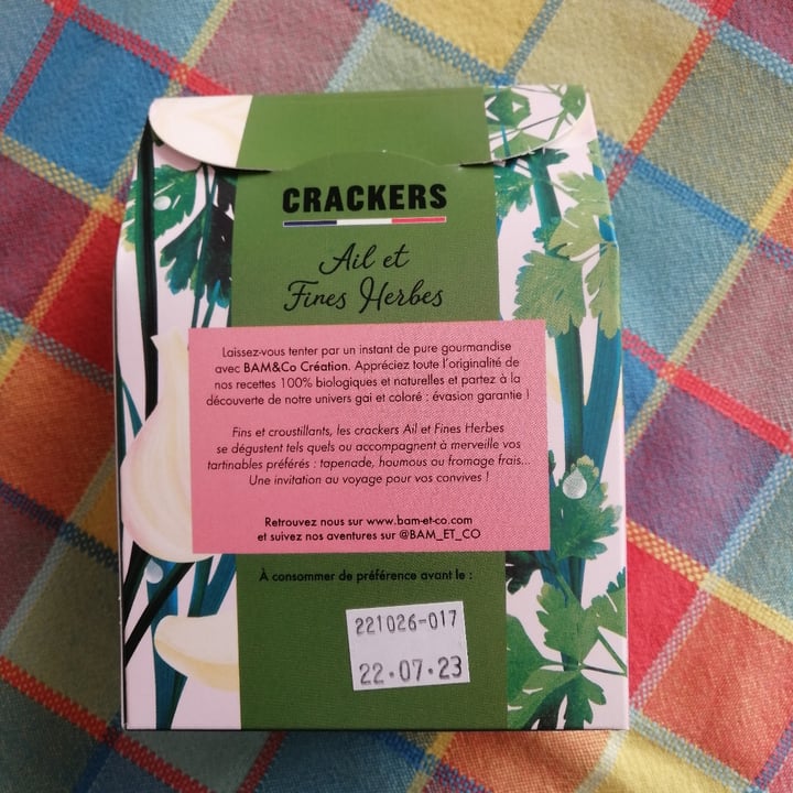 photo of bam & co crackers ail et fines herbes shared by @lucelice on  05 Jan 2023 - review