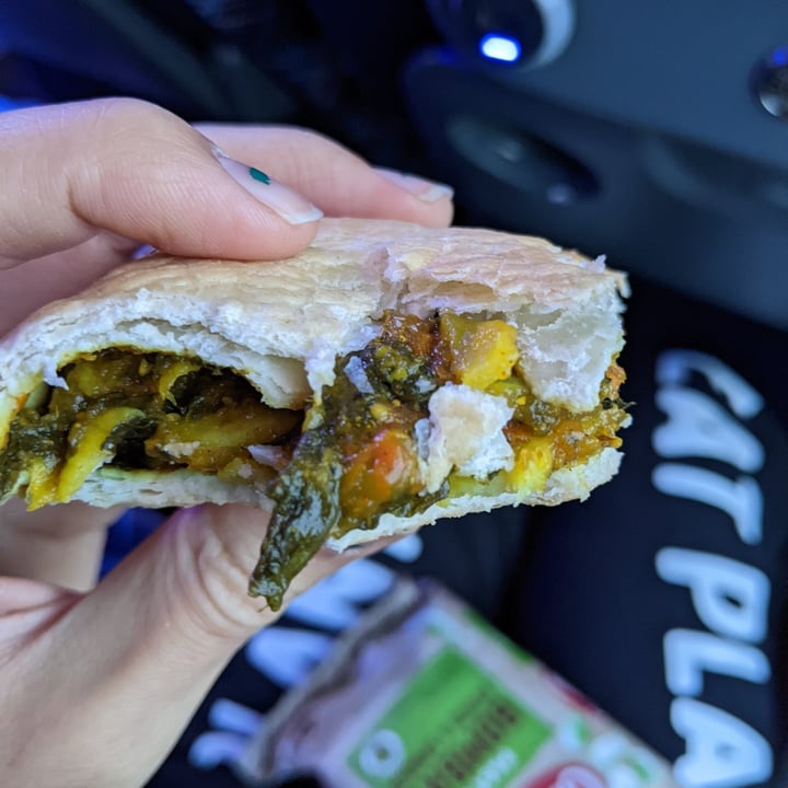 photo of Ginsters Bombay Potato & Spinach Pasty shared by @katchan on  26 Jan 2023 - review