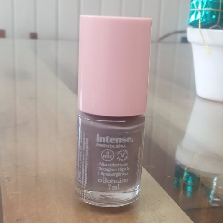 photo of oBoticário esmalte intense shared by @monalisaandrade on  30 Dec 2022 - review